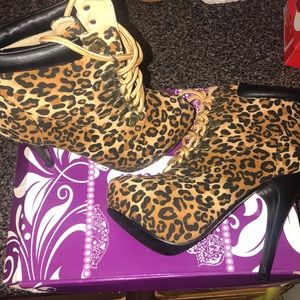 Ankle boots